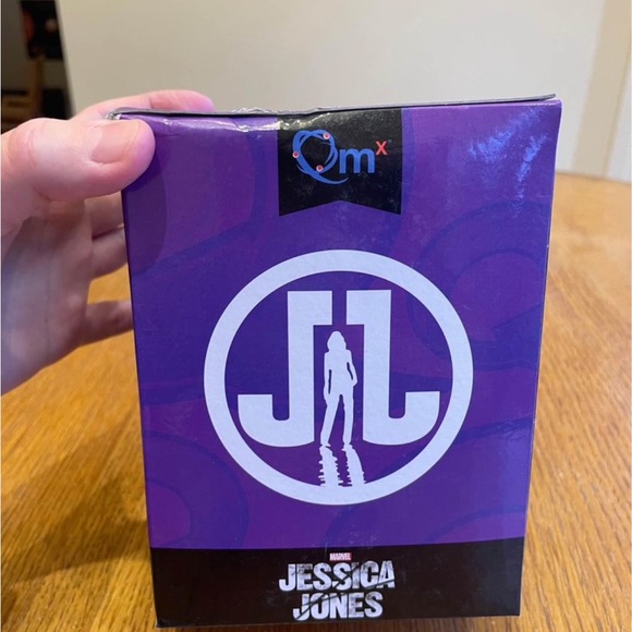 Q Fig - Jessica Jones - Picture 4 of 10